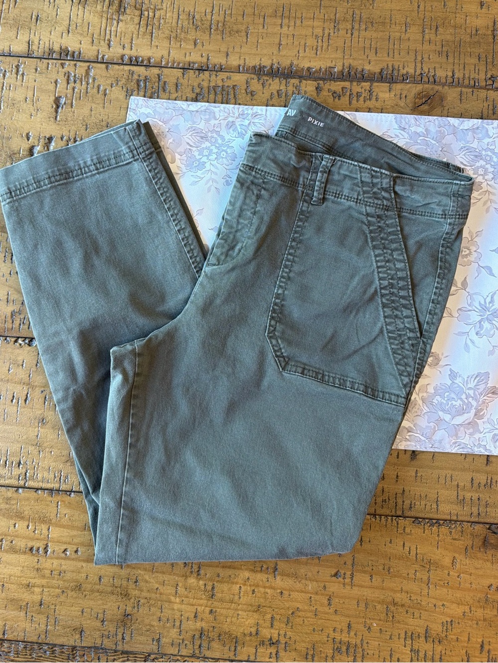 OLD NAVY Olive Green Utility Pixie Pants 12